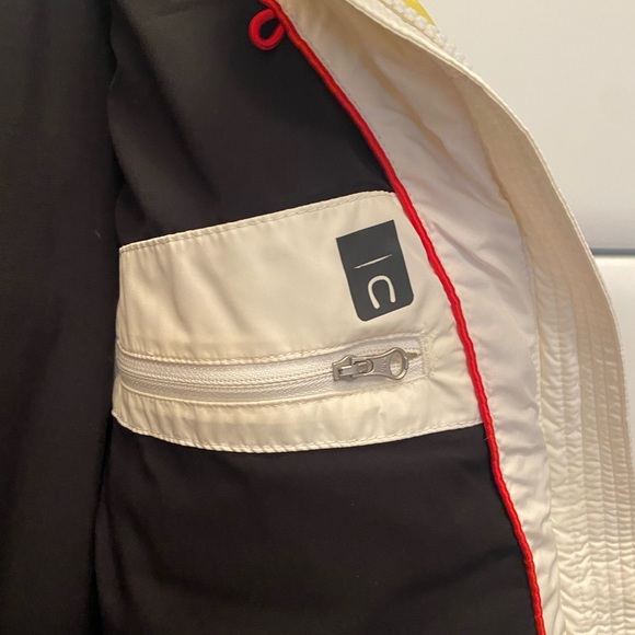 Perfect Moment Women’s Ski Jacket - Picture 6 of 10